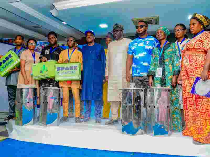 The Executive Vice Chairman of NASENI represented by Director, Information, New Media and Protocol, Mr. Olusegun Ayeoyenikan (4th from right) and Senator representing Oyo South Senatorial district, Sen. Sharafadeen Abiodun Alli represented by Director-General, Senator Sharafadeen Alli Campaign Council, Asiwaju Yemi Aderibigbe (5th from left) in a group photograph with some beneficiaries of NASENI Sustainable Empowerment Programme in Oyo State on Wednesday, 16th September, 2026.